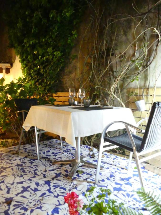 Le 9 En Cuisine Hotel Rabastens Exterior photo